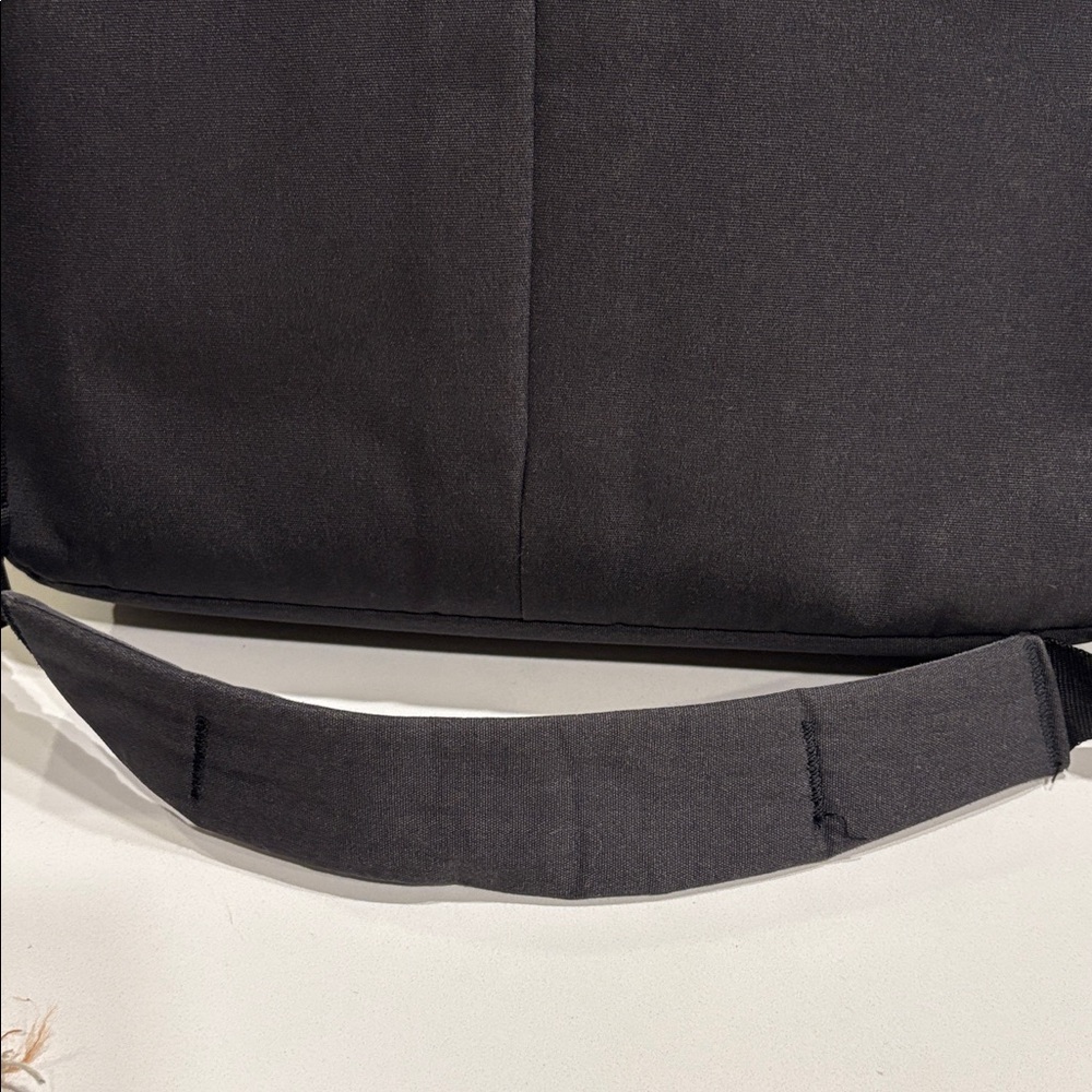 Incase computer bag - Picture 3 of 8